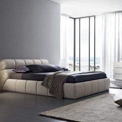 loud Italian Platform Bed by Rossetto - $1,799.00 - Platform Beds