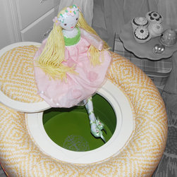 Girl's Nursery/Playroom - Nursery Decor