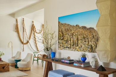 Mid-century modern entryway photo in Orange County