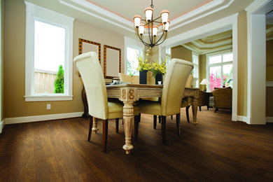 Dining room - traditional dining room idea in Atlanta