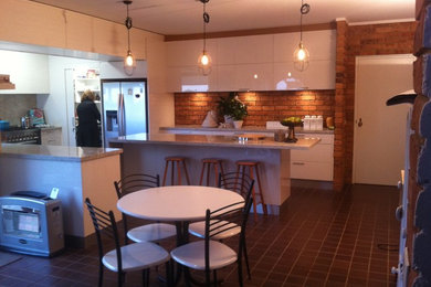 Photo of a contemporary kitchen in Wollongong.