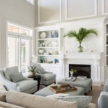 Living room glass doors to lanai