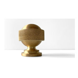 Custom Pulls & Knobs - Cupboard & Drawer Knobs