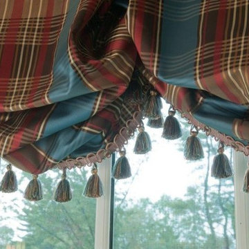 Plaid Balloon Valance