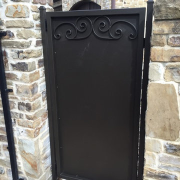 Auto-Closing Gate