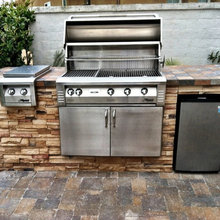Outdoor Kitchen
