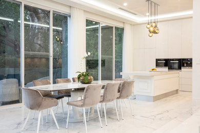 Large contemporary open plan dining in Adelaide.