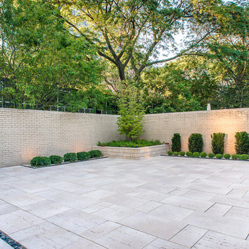 Mid-Century Modern Courtyard