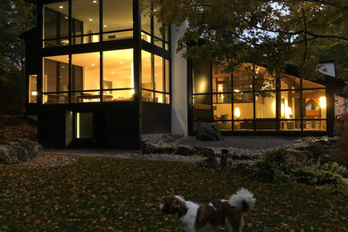 Inspiration for a contemporary exterior home remodel in Toronto
