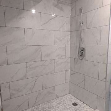 Full tiled Schluter shower.