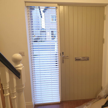 https://www.signature.ie/roman-roller-venetian-blinds-installed-in-naas-kildare/