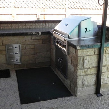 Outdoor Kitchens