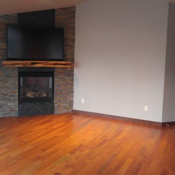 Nicolino Master Bedroom Bathroom and Walk in Closet