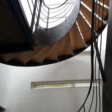 Escalier interieur lumineux