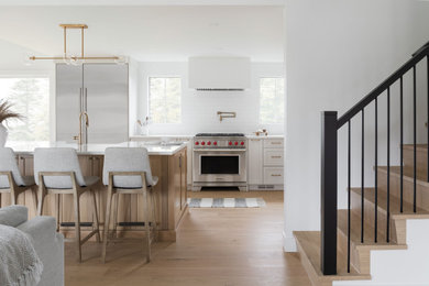 Kitchen - kitchen idea in Calgary