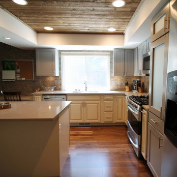 Transitional Two-Toned Kitchen Renovation