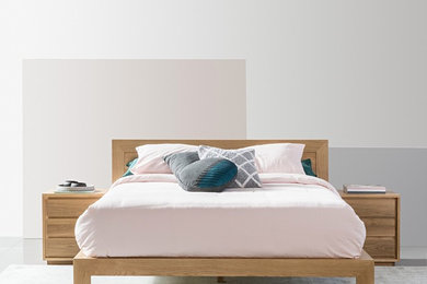 Anya Queen Size Bed Frame - Solid Oak - 213x175cm