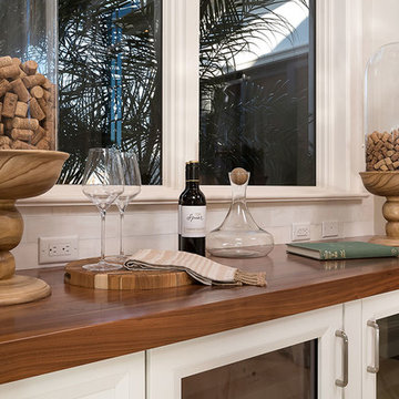 Wine and Corking Station