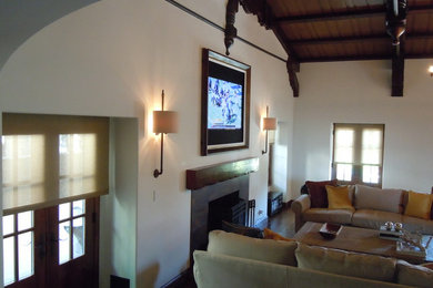 Inspiration for a transitional living room remodel in Los Angeles
