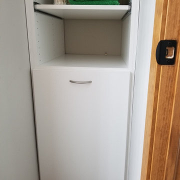Bathroom Open Linen closet