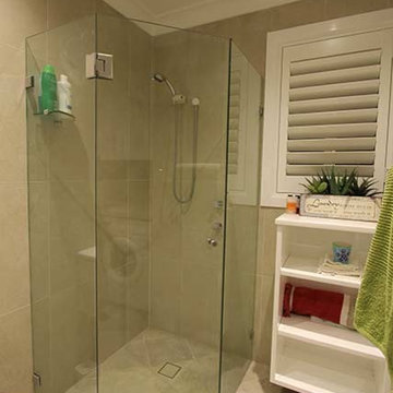 Laundry & Bathroom Combination