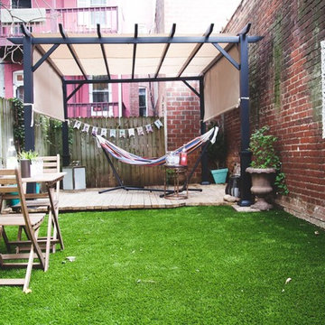 Backyard Landscapes with Artificial Grass