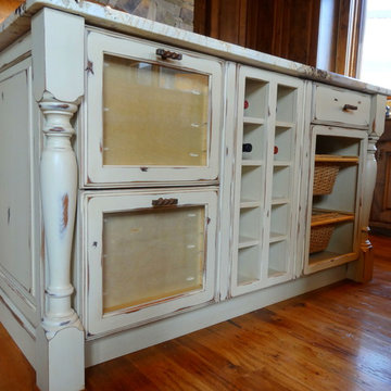 Blowing Rock // Rustic Kitchen