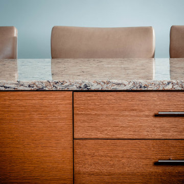 Two-tone Kitchen