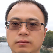 Yue Zhous foto