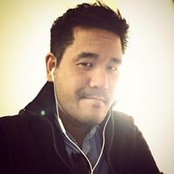 Karlo Dizon's photo