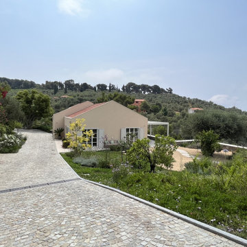Villa M.