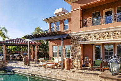 Tuscan exterior home photo in Los Angeles