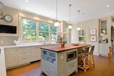 Elegant kitchen photo in San Francisco