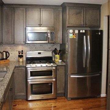 Starmark Maple Stratford in Slate Kitchen