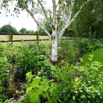 English Country Garden with a Contemporary Twist