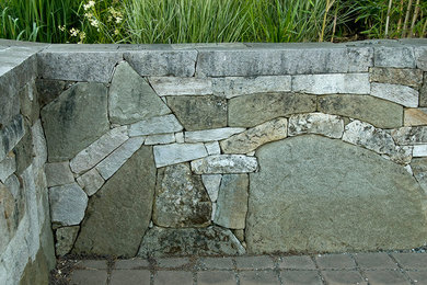 Design ideas for a traditional landscaping in Seattle.