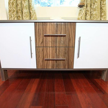 Ultra High Gloss Kitchen