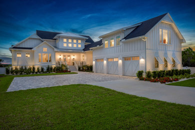 Beach style exterior home photo in Jacksonville