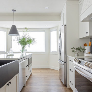 SOFT TONAL KITCHEN