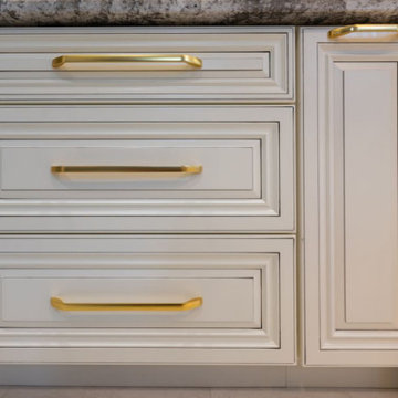 Transitional Beige Raised Panel Cabinets Kitchen
