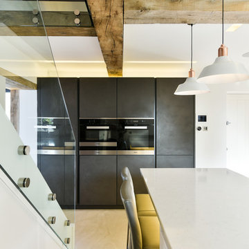 U Shaped Kitchen with Breakfast Bar
