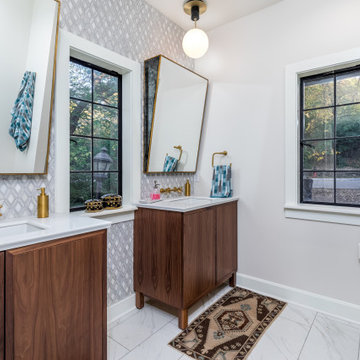 Tamara's Tudor Tutorial: Owner's Ensuite