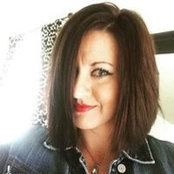 Lindi Connally's photo
