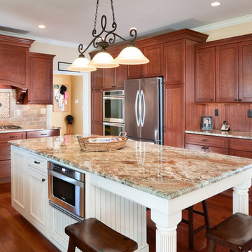There's No Shortage of Storage in This Kitchen