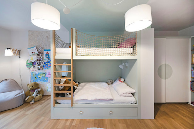 Contemporáneo Dormitorio infantil by freudenspiel - interior design