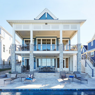 Lakefront Living VI
