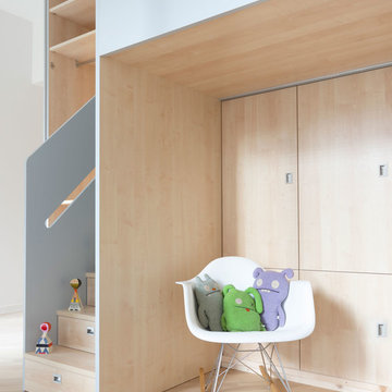 DMC | Round the corner apartment