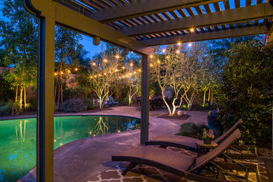 Design ideas for a traditional landscaping in Orange County.