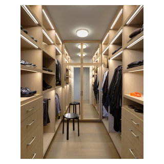 San Francisco III - Midcentury - Closet - San Francisco - by Gast ...