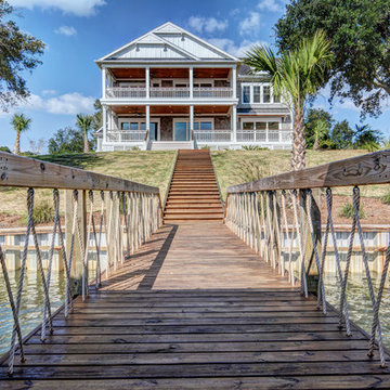 Beach Style Exterior